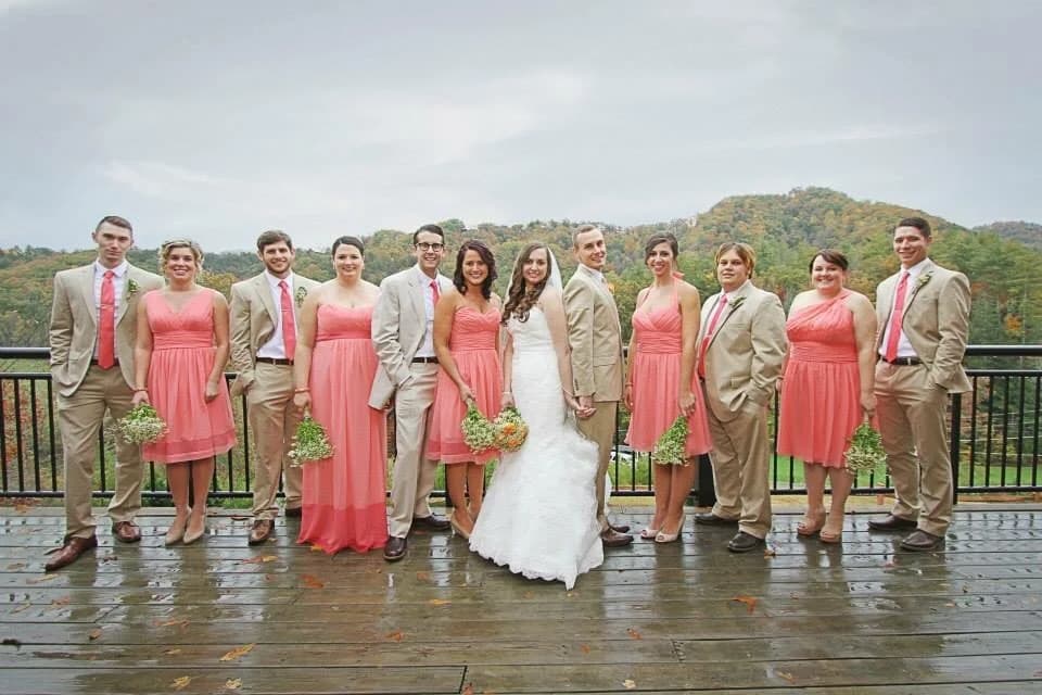 Wedding party on outdoor deck with Smoky Mountains views near Dollywood at Moose Hollow Lodge in Pigeon Forge