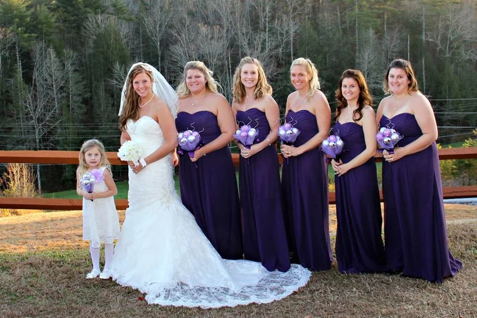 Bride and bridesmaids with mountain views at Moose Hollow Lodge in Pigeon Forge near Dollywood and Smoky Mountains