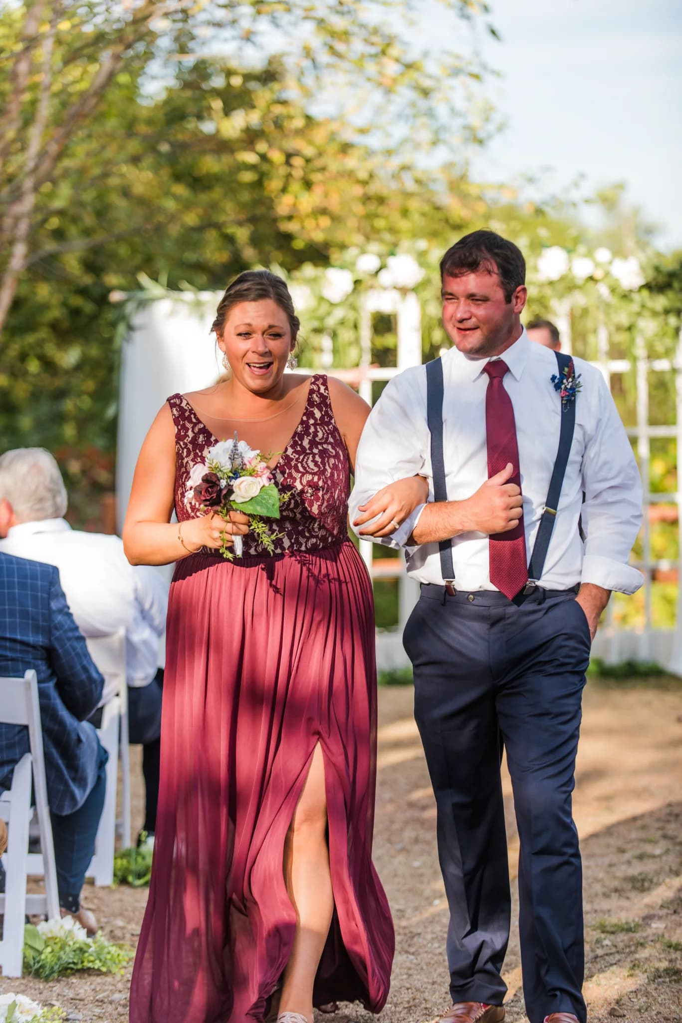 Outdoor wedding ceremony aisle with bridal party at Moose Hollow Lodge in Pigeon Forge near the Smoky Mountains